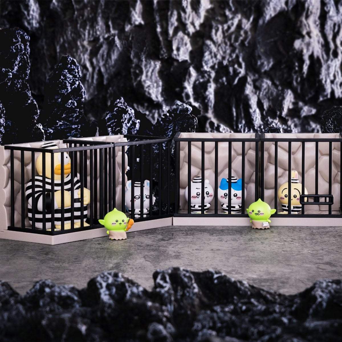 Chiikawa GPSBOX PRISON FIGURE Collection