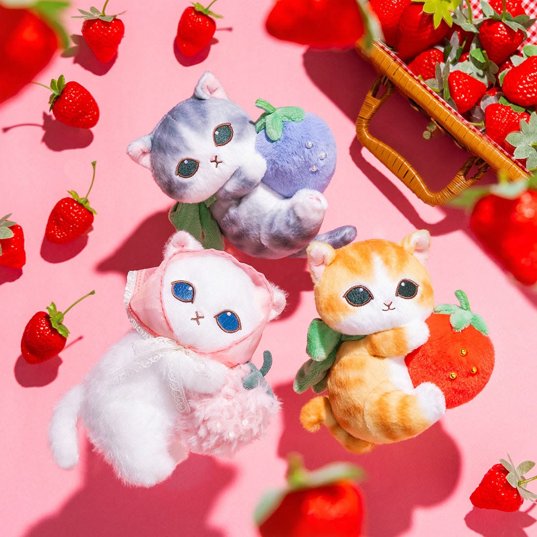 mofusand MERCI STRAWBERRY Mascot Keychain (Strawberry & Brown-and-White Cat)