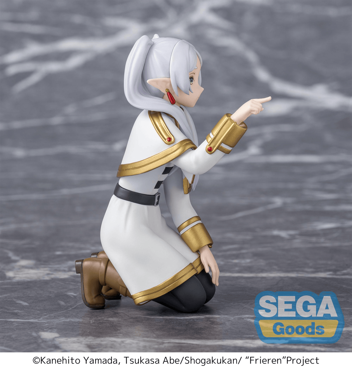 Frieren: Beyond Journey's End PM Perching Figure "Frieren" ~Frieren Poking Something~