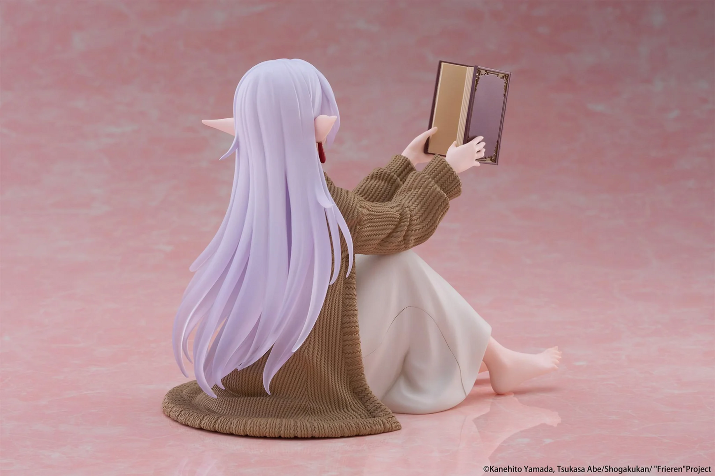 Frieren: Beyond Journey's End Desktop Cute Figure - Frieren (Roomwear Ver.)