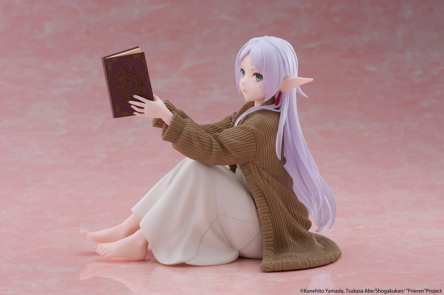 Frieren: Beyond Journey's End Desktop Cute Figure - Frieren (Roomwear Ver.)
