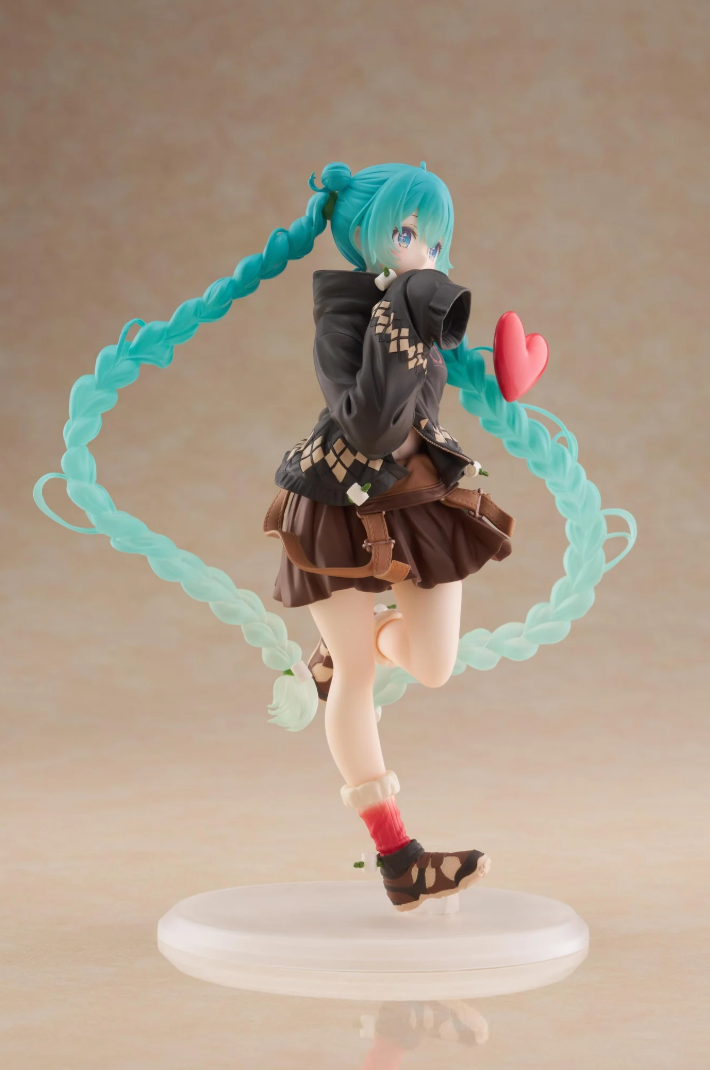 Hatsune Miku Figure - Fashion (Outdoor Ver.)