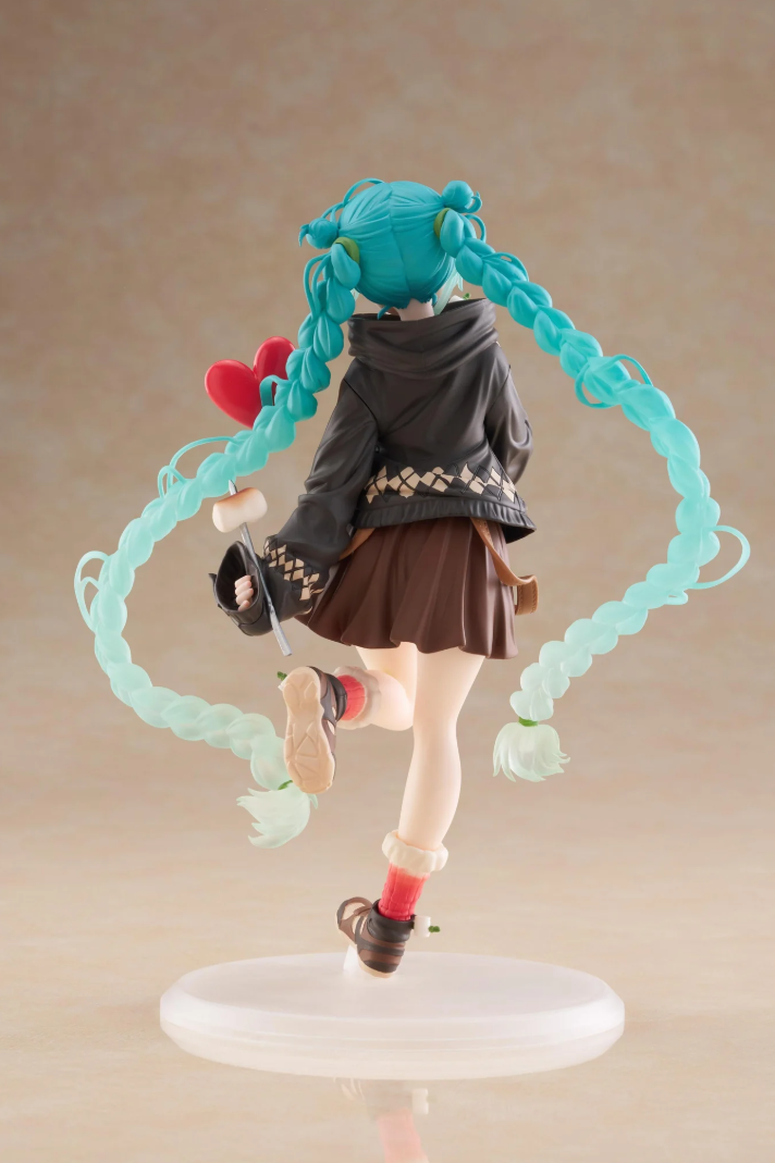 Hatsune Miku Figure - Fashion (Outdoor Ver.)