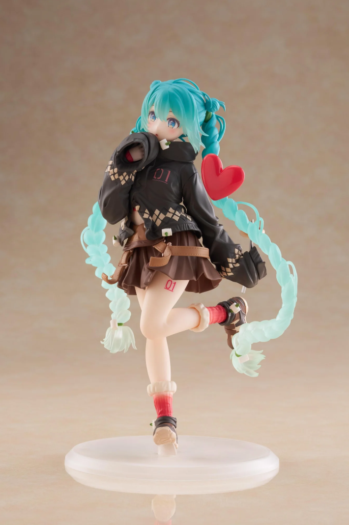 Hatsune Miku Figure - Fashion (Outdoor Ver.)